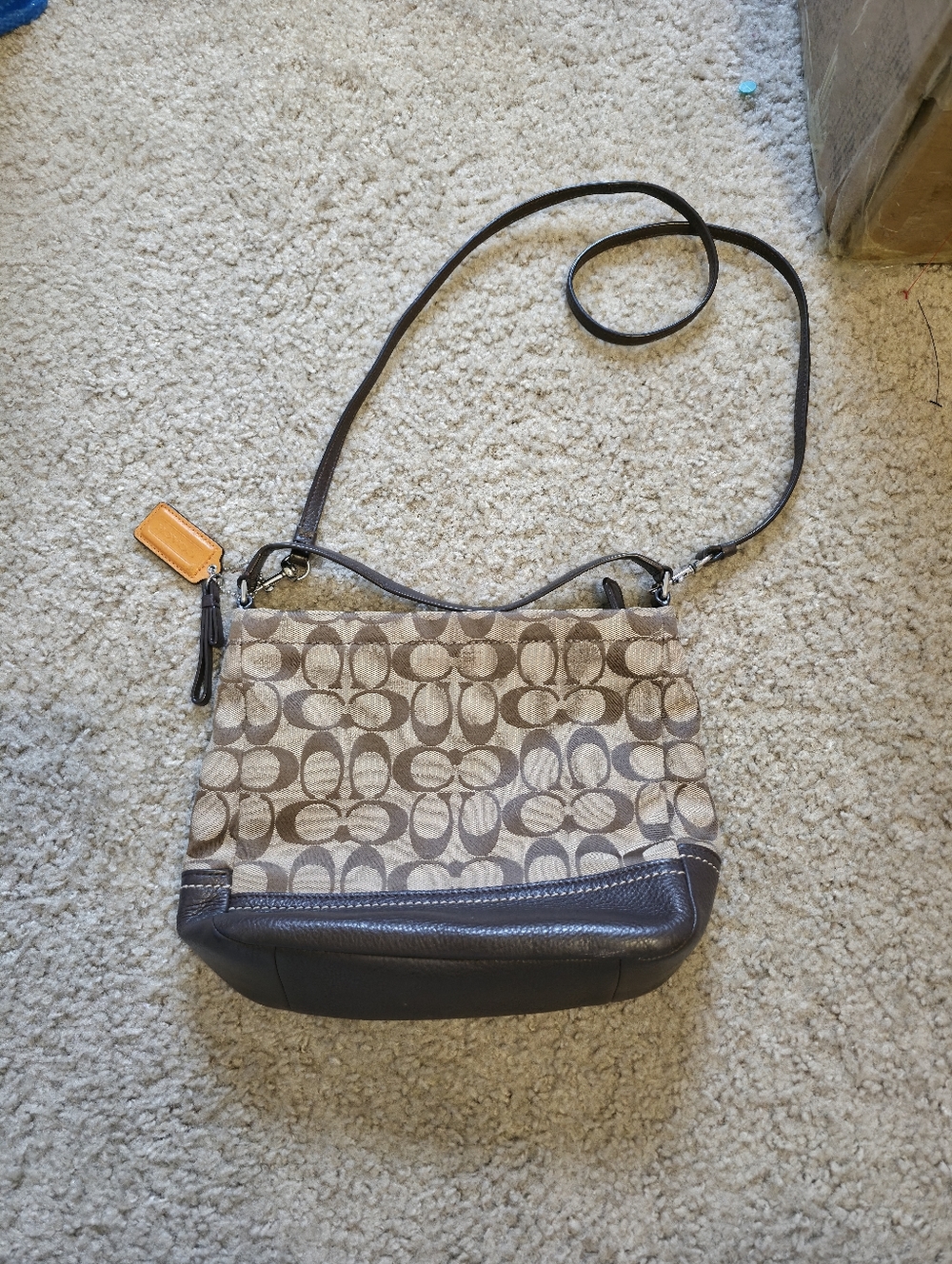 Coach - Picture 2 of 4